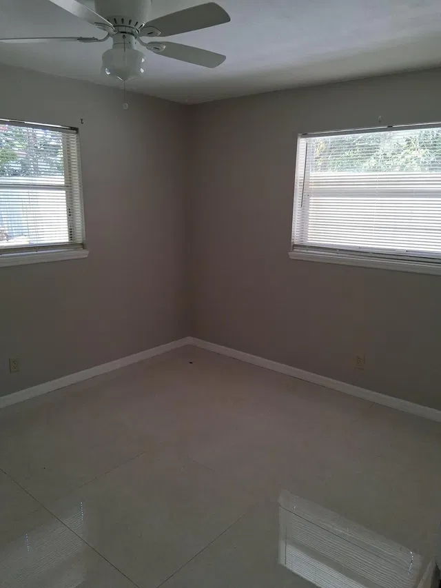 Residence photo 8