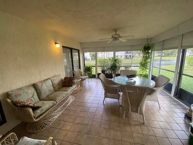  Residence photo 4