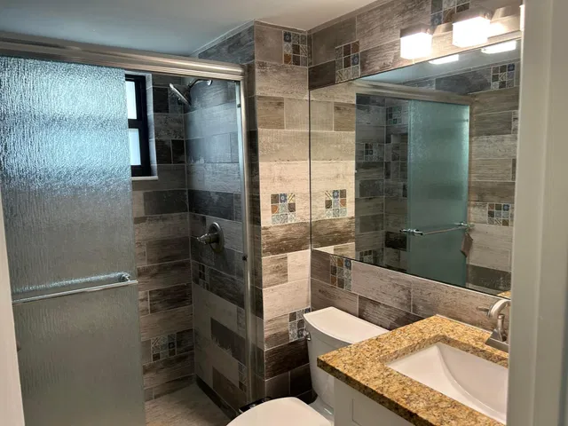Unit 115 photo 13