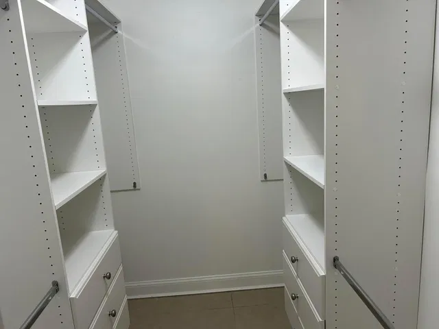 Unit 115 photo 18