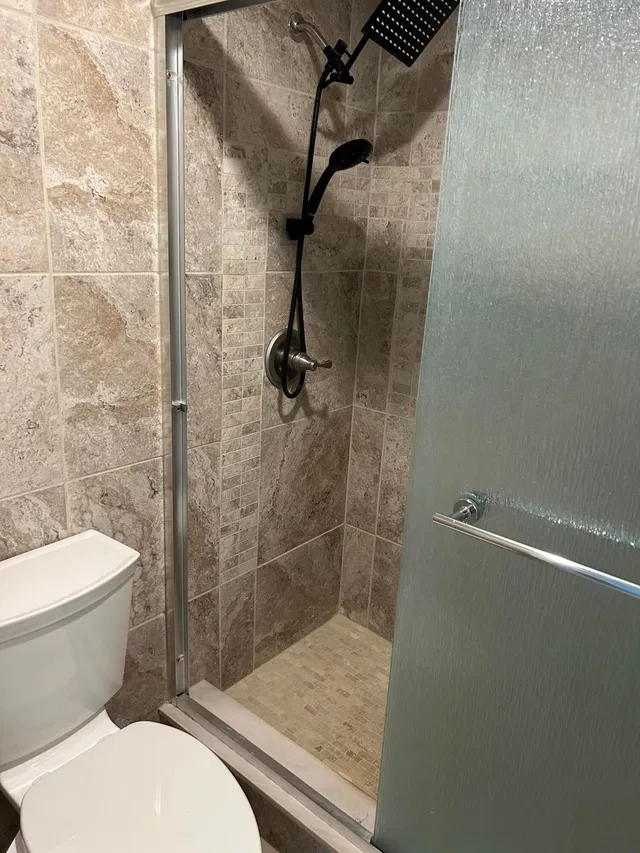 Unit 115 photo 20
