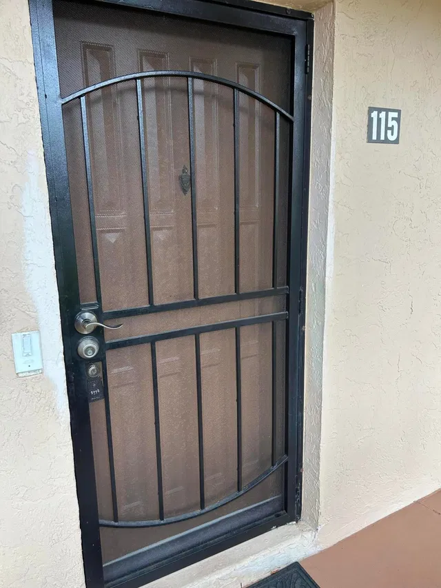 Unit 115 photo 21