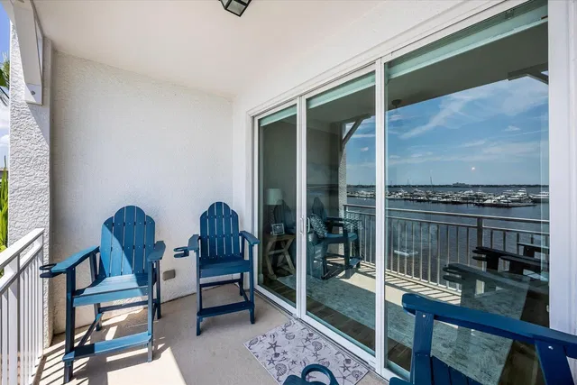 Harborage Yacht Club Unit 302 photo 37