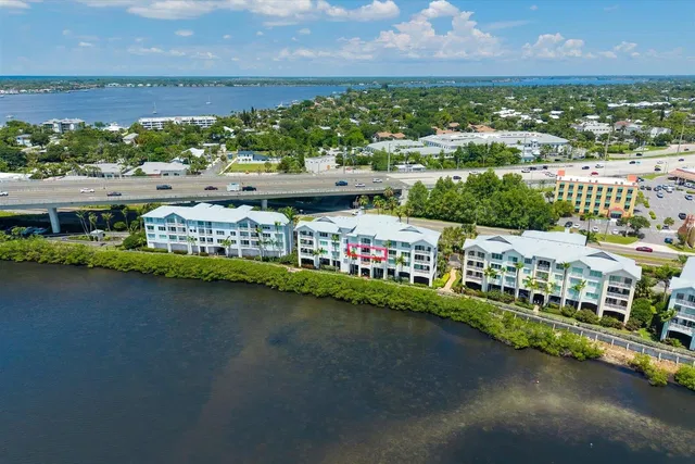 Harborage Yacht Club Unit 302 photo 39