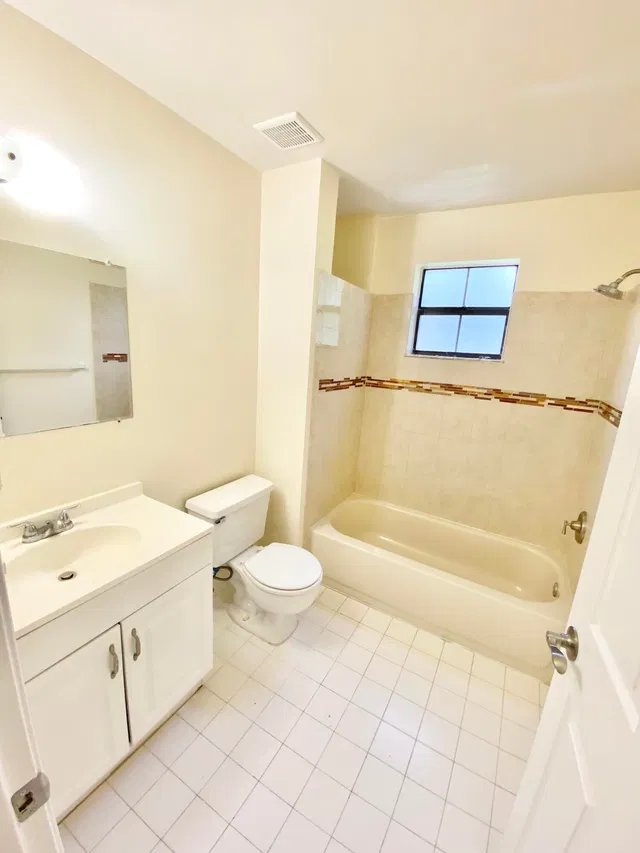  Unit L229 photo 9