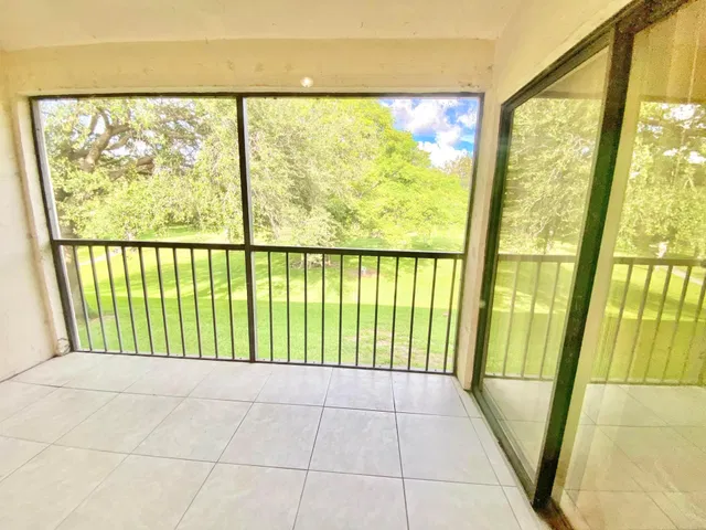  Unit L229 photo 11