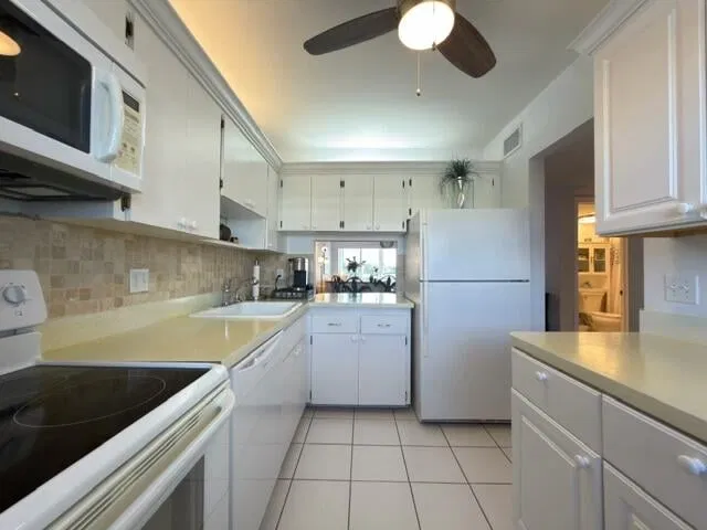 Unit 306 photo 11