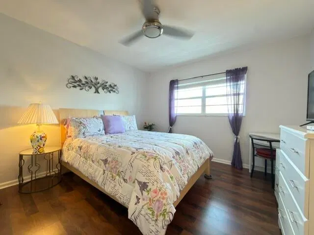 Unit 306 photo 18