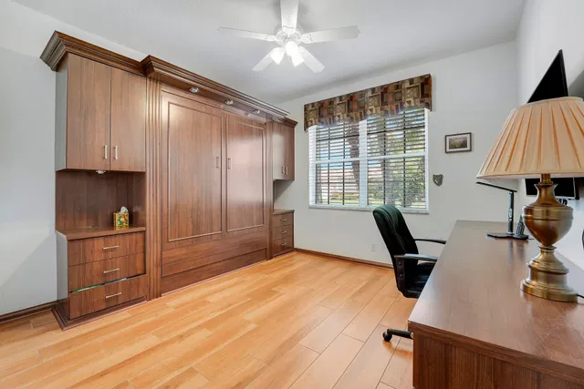  Residence photo 22