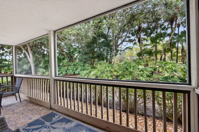PGA National Palm Beach Gardens Residence photo 39