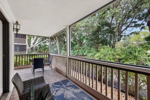 PGA National Palm Beach Gardens Residence photo 40