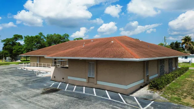 Residence photo 6