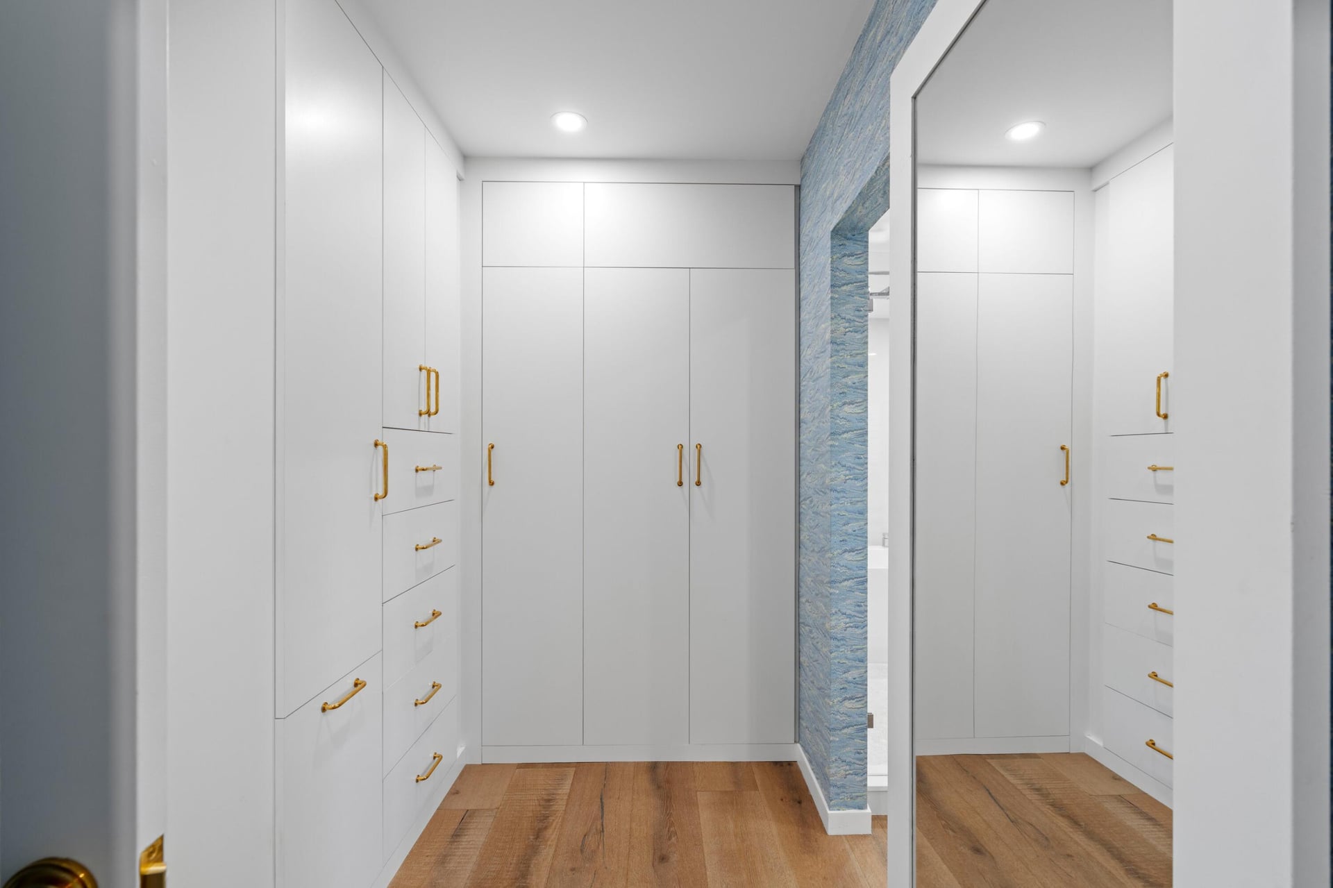 Unit 102 photo 17