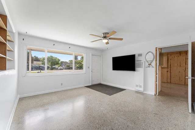 Residence photo 4