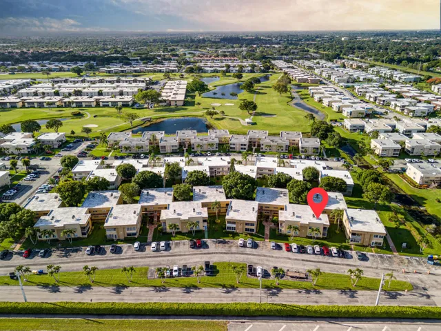 Unit 509 photo 6