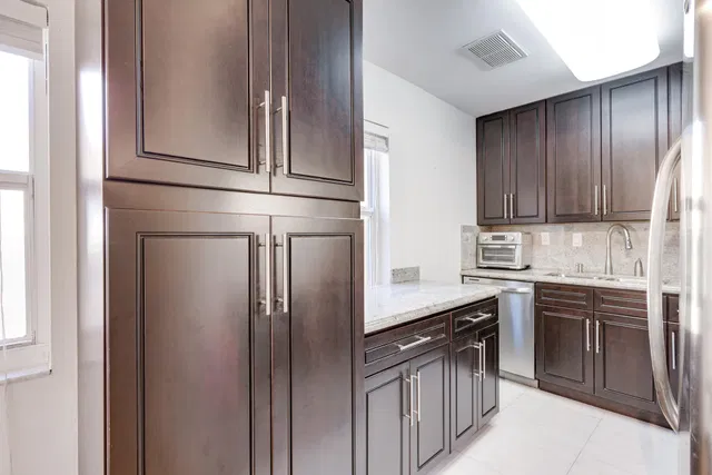 Unit 509 photo 23