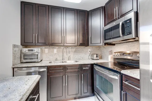 Unit 509 photo 27