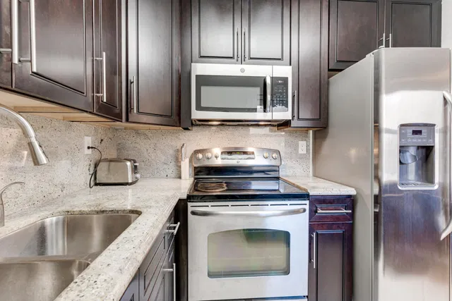 Unit 509 photo 29