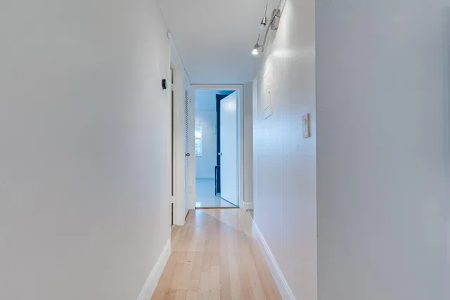 Unit 509 photo 32