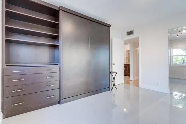 Unit 509 photo 36
