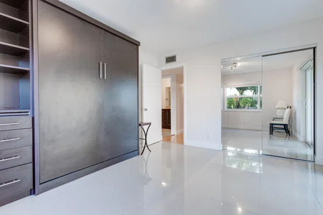 Unit 509 photo 37