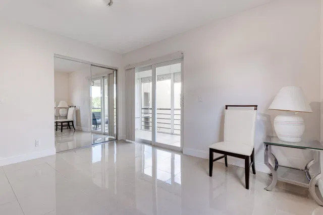 Unit 509 photo 38
