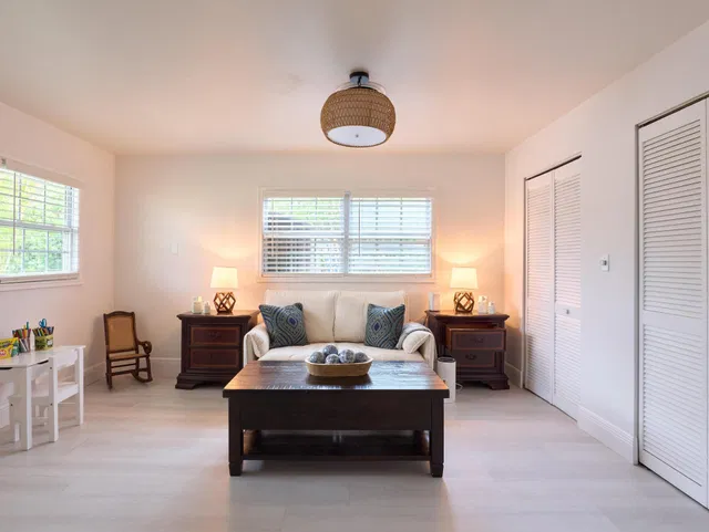 Residence photo 4
