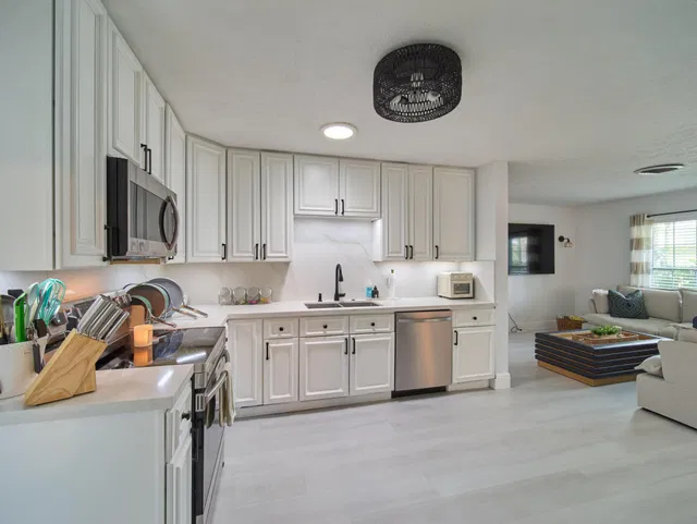 Residence photo 6