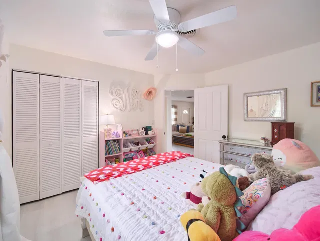 Residence photo 15