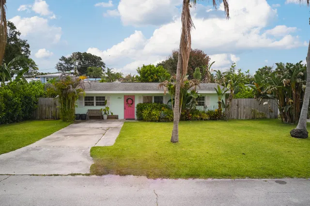 Residence photo 22