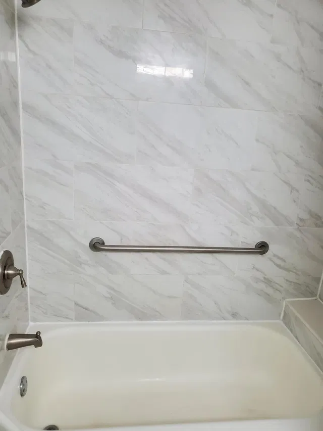 Unit B2 photo 16