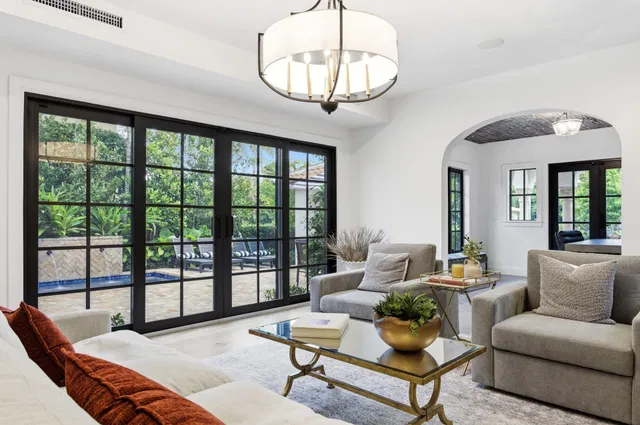 SoSo West Palm Beach Residence photo 3
