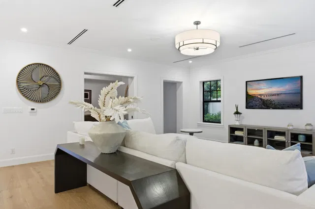 SoSo West Palm Beach Residence photo 12