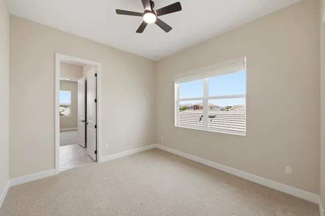  Residence photo 26