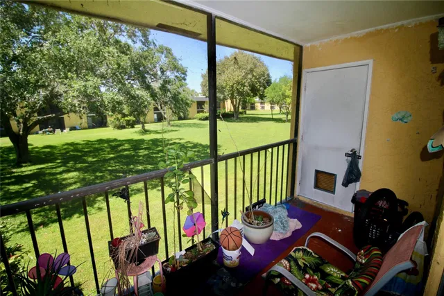 Unit 316 photo 8