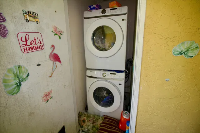 Unit 316 photo 9
