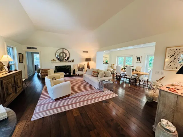 Unit 22 photo 3