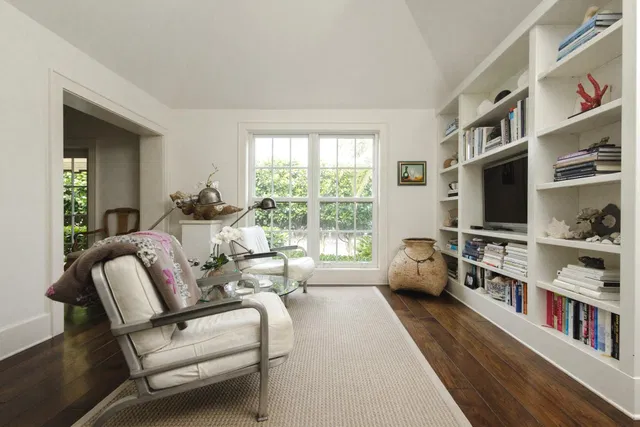 Unit 22 photo 11