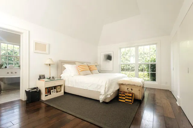 Unit 22 photo 12