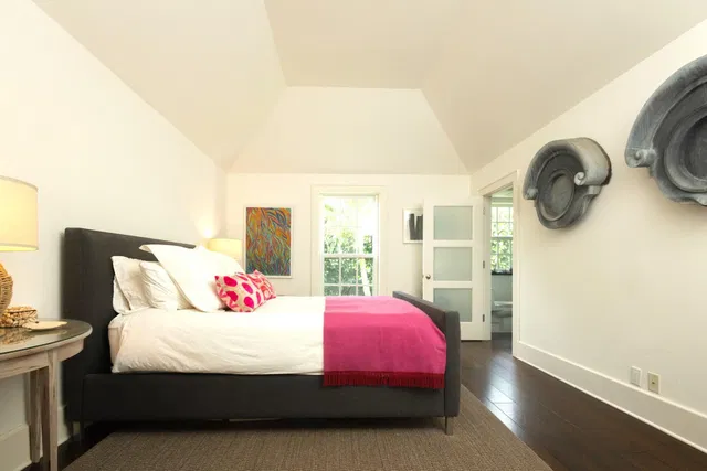 Unit 22 photo 15