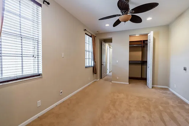 Residence photo 13