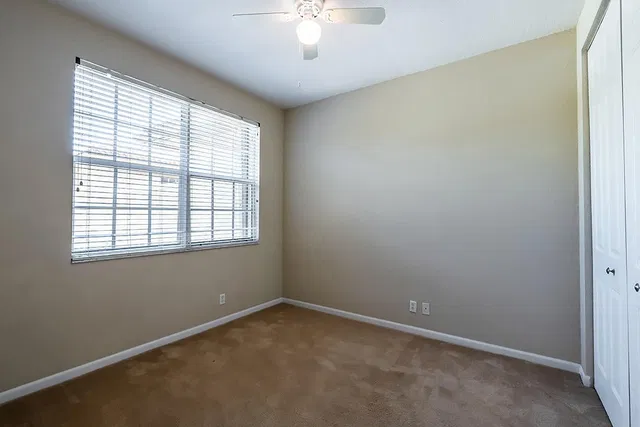 Residence photo 19