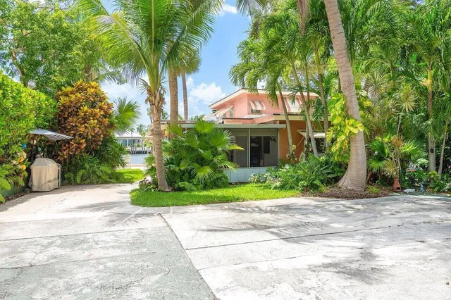 Residence photo 15