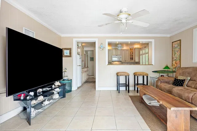 Residence photo 23