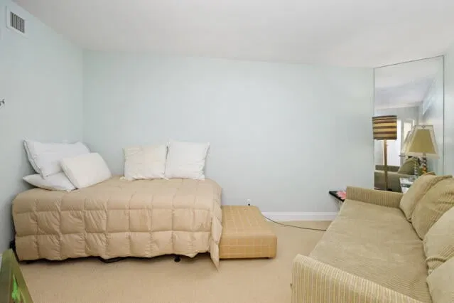 Unit 510 photo 17
