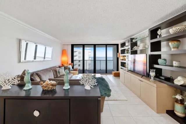 Unit 510 photo 18