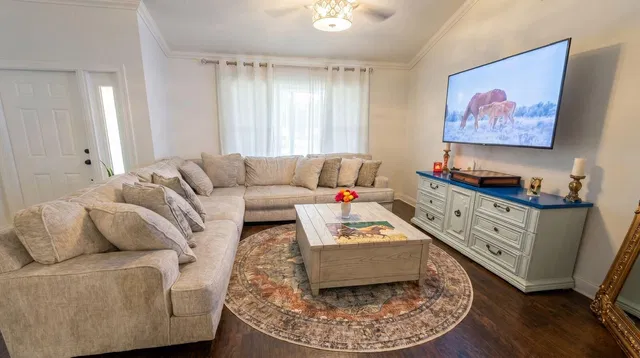 Residence photo 4