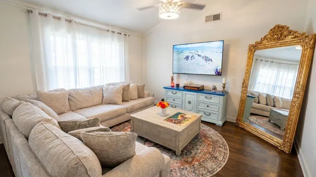Residence photo 5