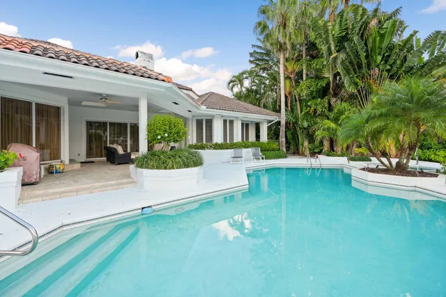 Admirals Cove Residence photo 8