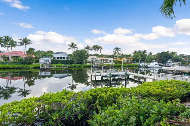 Admirals Cove Residence photo 10